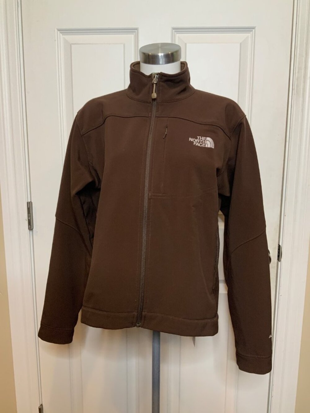 North Face Chocolate Brown Soft Shell Zip-Up Jacket, Size M